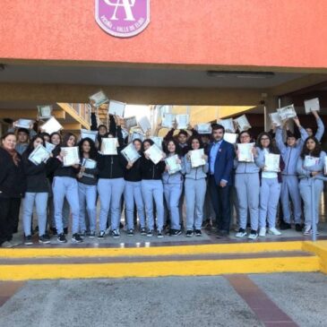 Colegio Antonio Varas hace la entrega  de Útiles Escolares a sus Alumnos