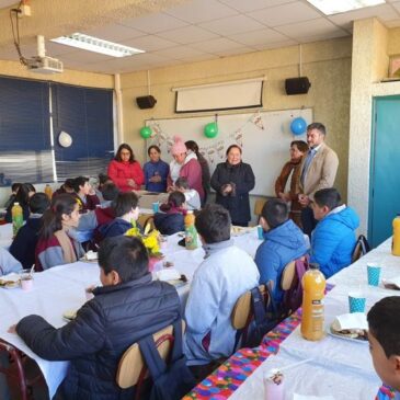 Colegio   Antonio   Varas   Reconoce  a  sus Alumnos por Buenos Resultados del Simce