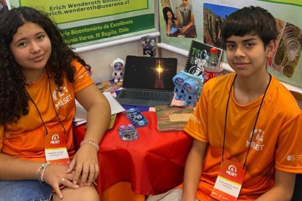 Estudiantes varistas exponen en encuentro de ciencias en Brasil