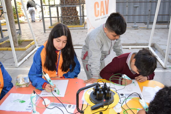 Colegio Antonio Varas realiza Exitosa Feria de Ciencias y Tecnología 2025