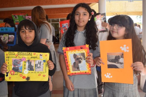 Alumnos varistas aprenden acerca del amor a los animales