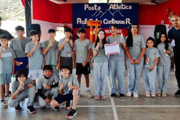 Estudiantes varistas participan en Posta Atlética El Molle